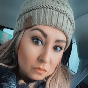 Meet your Posher, Sonia